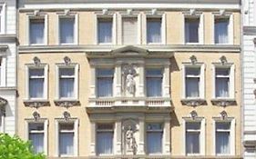 Hotel Lumen am Hauptbahnhof